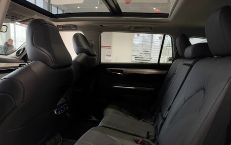 Toyota Highlander, 2026 год, 6 300 000 рублей, 7 фотография