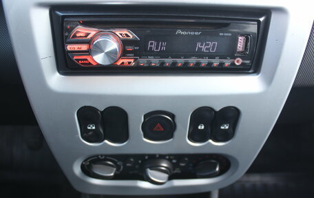 Renault Sandero I, 2013 год, 637 000 рублей, 18 фотография