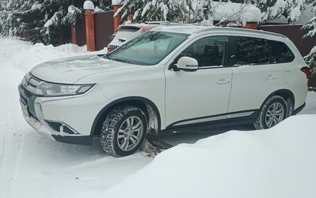 Mitsubishi Outlander III рестайлинг 3, 2018 год, 2 185 000 рублей, 1 фотография