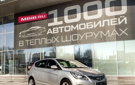 Hyundai Solaris II рестайлинг, 2015 год, 1 100 000 рублей, 3 фотография