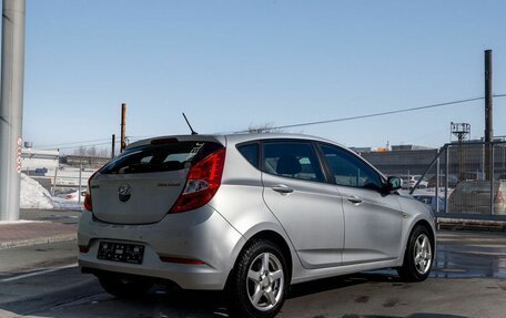 Hyundai Solaris II рестайлинг, 2015 год, 1 100 000 рублей, 5 фотография