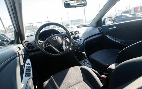 Hyundai Solaris II рестайлинг, 2015 год, 1 100 000 рублей, 8 фотография