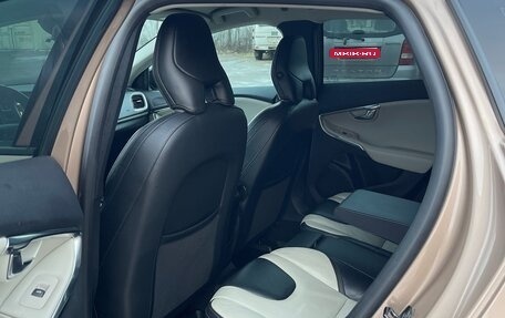 Volvo V40 II рестайлинг, 2013 год, 1 350 000 рублей, 12 фотография