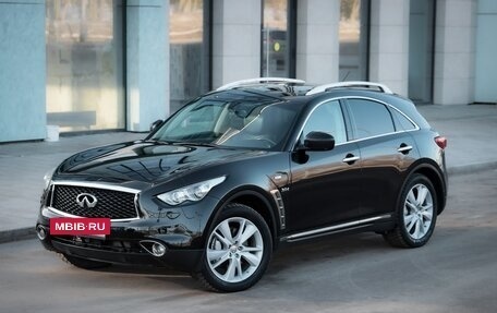 Infiniti QX70, 2016 год, 2 190 000 рублей, 2 фотография