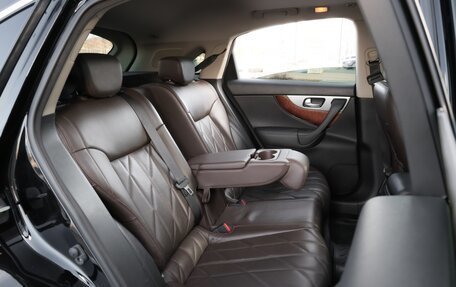 Infiniti QX70, 2016 год, 2 190 000 рублей, 16 фотография