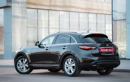Infiniti QX70, 2016 год, 2 190 000 рублей, 4 фотография