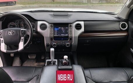 Toyota Tundra II, 2018 год, 2 800 000 рублей, 2 фотография