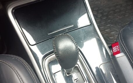 Mitsubishi Outlander III рестайлинг 3, 2018 год, 2 185 000 рублей, 10 фотография