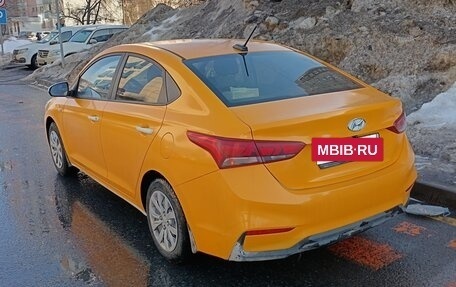 Hyundai Solaris II рестайлинг, 2018 год, 850 000 рублей, 5 фотография