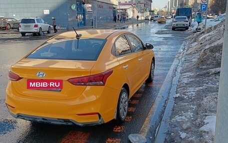 Hyundai Solaris II рестайлинг, 2018 год, 850 000 рублей, 2 фотография