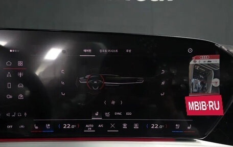 Audi Q5, 2025 год, 8 250 000 рублей, 12 фотография