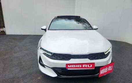 KIA K5, 2023 год, 3 054 000 рублей, 2 фотография