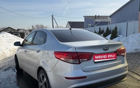 KIA Rio III рестайлинг, 2015 год, 520 000 рублей, 3 фотография