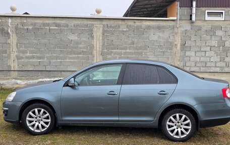 Volkswagen Jetta VI, 2009 год, 680 000 рублей, 3 фотография