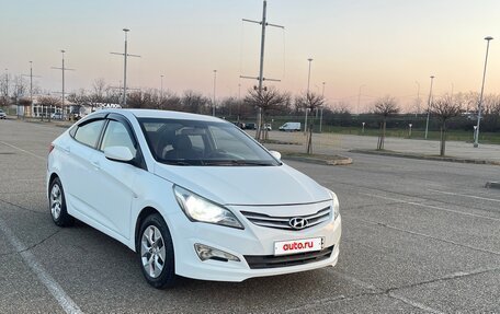 Hyundai Solaris II рестайлинг, 2015 год, 810 000 рублей, 2 фотография
