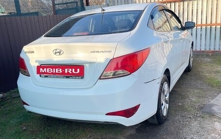 Hyundai Solaris II рестайлинг, 2015 год, 810 000 рублей, 5 фотография