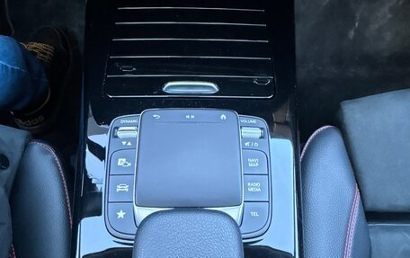 Mercedes-Benz CLA, 2019 год, 3 100 000 рублей, 33 фотография