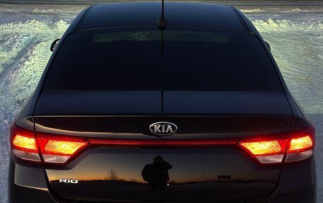 KIA Rio IV, 2018 год, 949 000 рублей, 15 фотография