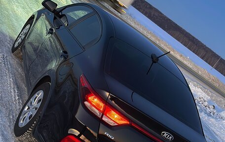 KIA Rio IV, 2018 год, 949 000 рублей, 16 фотография