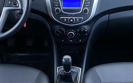 Hyundai Solaris II рестайлинг, 2013 год, 699 000 рублей, 12 фотография