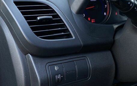 Hyundai Solaris II рестайлинг, 2013 год, 699 000 рублей, 17 фотография