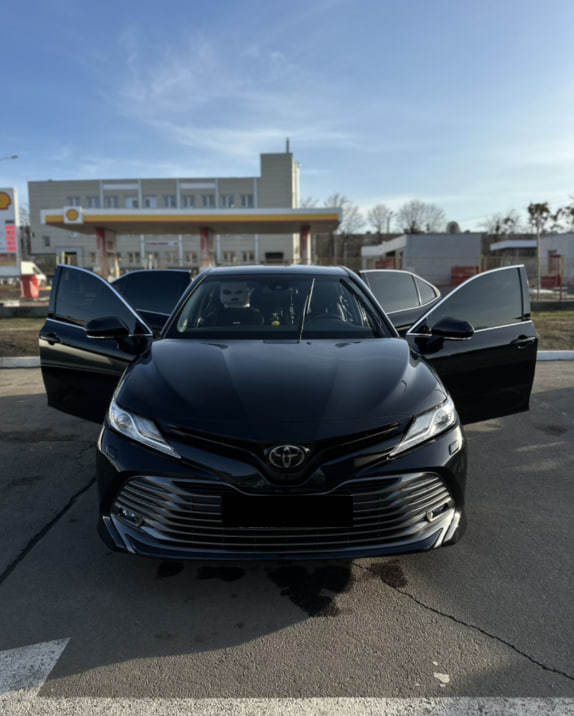 Toyota Camry XV70, 2017 год, 1 650 000 рублей, 2 фотография