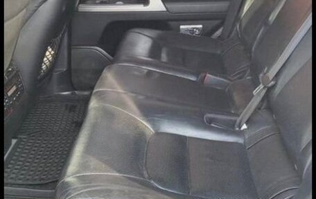 Toyota Land Cruiser 200, 2014 год, 3 300 000 рублей, 14 фотография