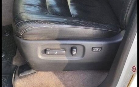 Toyota Land Cruiser 200, 2014 год, 3 300 000 рублей, 9 фотография