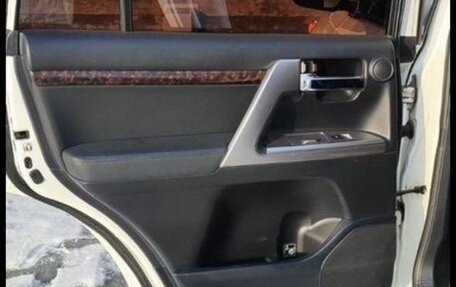 Toyota Land Cruiser 200, 2014 год, 3 300 000 рублей, 5 фотография