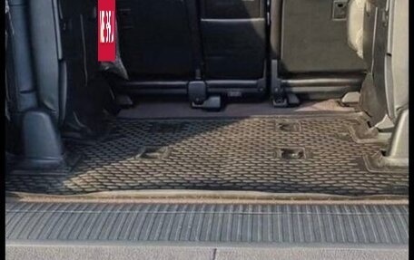 Toyota Land Cruiser 200, 2014 год, 3 300 000 рублей, 10 фотография