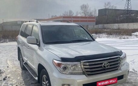 Toyota Land Cruiser 200, 2014 год, 3 300 000 рублей, 1 фотография