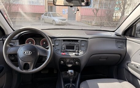 KIA Rio II, 2011 год, 650 000 рублей, 12 фотография