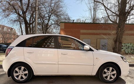 KIA Rio II, 2011 год, 650 000 рублей, 2 фотография