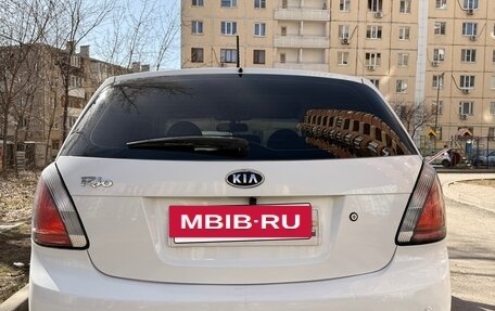 KIA Rio II, 2011 год, 650 000 рублей, 4 фотография