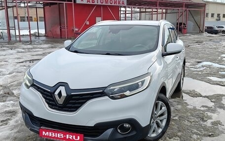 Renault Kadjar I рестайлинг, 2017 год, 1 380 000 рублей, 2 фотография