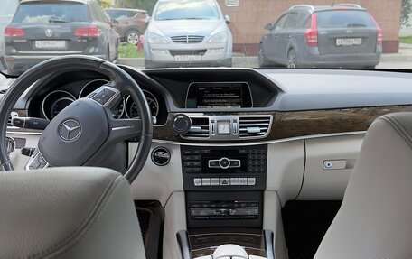 Mercedes-Benz E-Класс, 2013 год, 1 760 000 рублей, 11 фотография