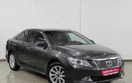 Toyota Camry, 2014 год, 1 915 000 рублей, 3 фотография