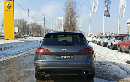 Volkswagen Touareg III, 2018 год, 5 350 000 рублей, 7 фотография