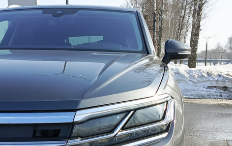 Volkswagen Touareg III, 2018 год, 5 350 000 рублей, 21 фотография