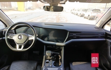 Volkswagen Touareg III, 2018 год, 5 350 000 рублей, 17 фотография