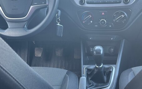 Hyundai Solaris II рестайлинг, 2019 год, 1 100 000 рублей, 7 фотография