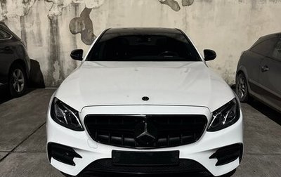 Mercedes-Benz E-Класс, 2019 год, 3 500 000 рублей, 1 фотография