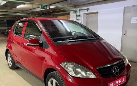 Mercedes-Benz A-Класс, 2012 год, 750 000 рублей, 1 фотография