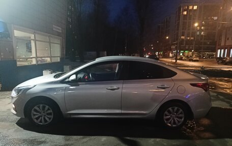 Hyundai Solaris II рестайлинг, 2018 год, 720 000 рублей, 5 фотография