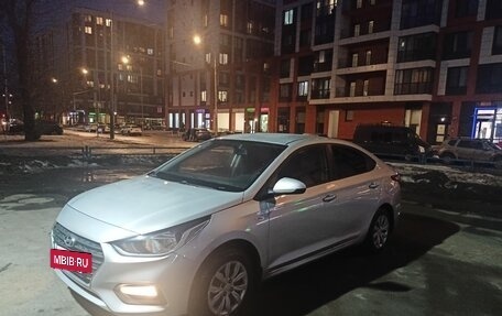 Hyundai Solaris II рестайлинг, 2018 год, 720 000 рублей, 3 фотография