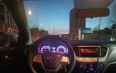 Hyundai Solaris II рестайлинг, 2018 год, 720 000 рублей, 9 фотография