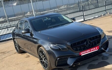 Mercedes-Benz E-Класс, 2016 год, 2 800 000 рублей, 3 фотография