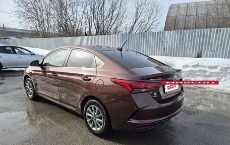 Hyundai Solaris II рестайлинг, 2021 год, 1 850 000 рублей, 4 фотография