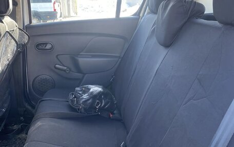 Renault Sandero II рестайлинг, 2019 год, 1 100 000 рублей, 6 фотография