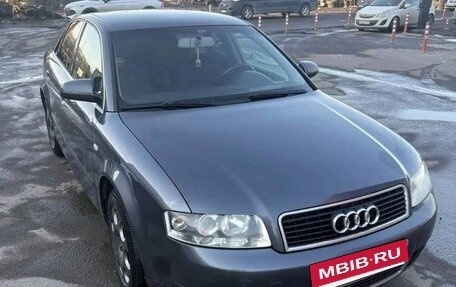 Audi A4, 2004 год, 800 000 рублей, 3 фотография